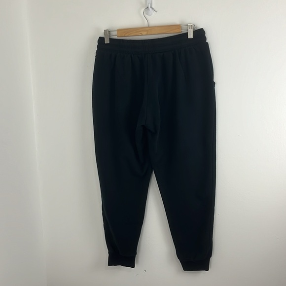 Fabletics Black Cropped Joggers - Picture 5 of 9
